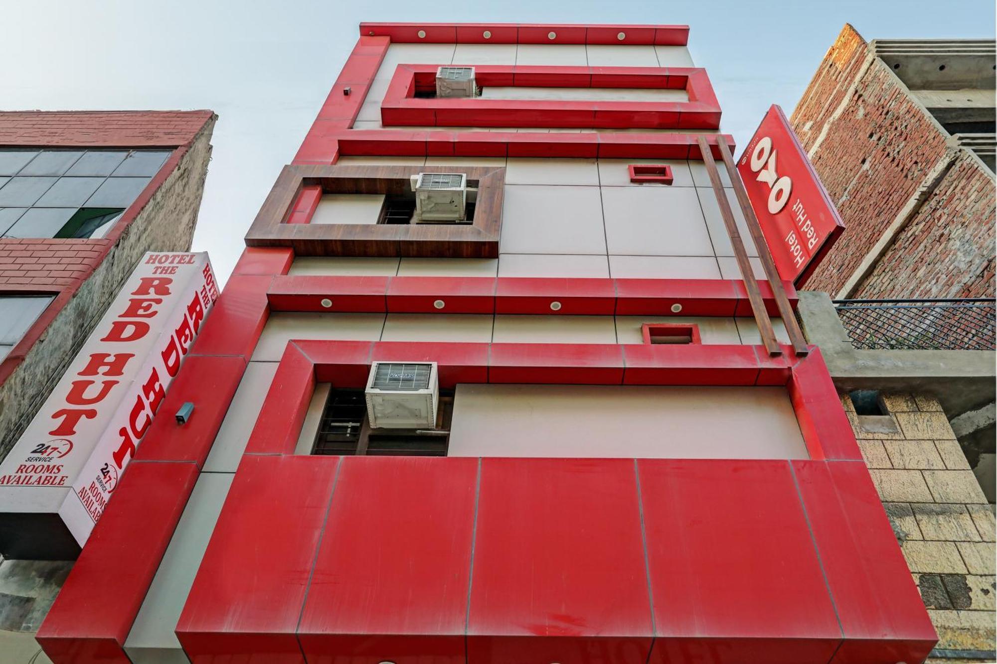 Oyo Hotel The Red Hut Chandīgarh エクステリア 写真