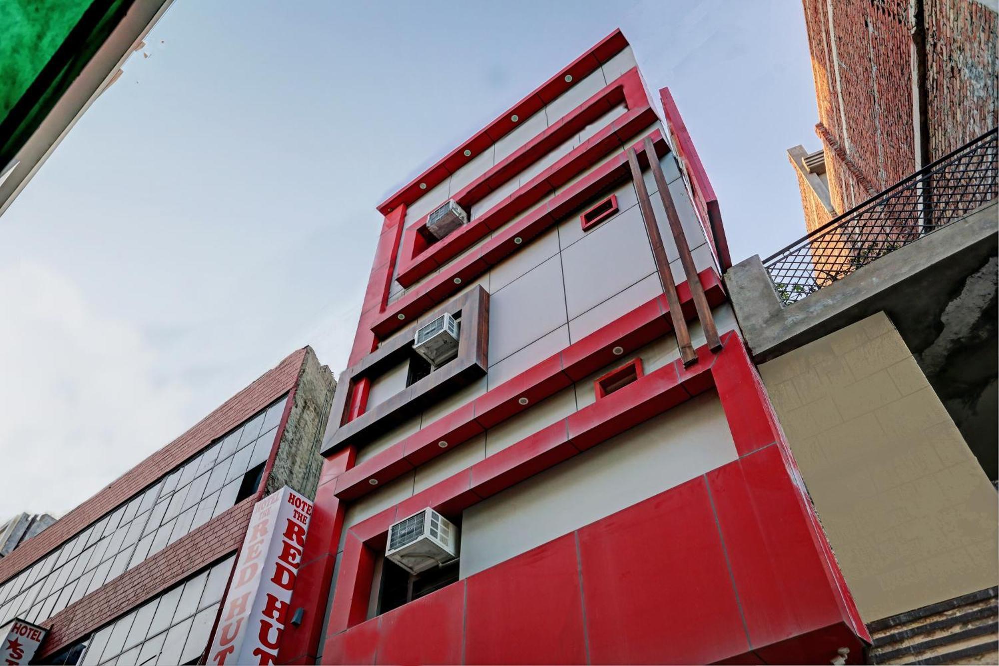 Oyo Hotel The Red Hut Chandīgarh エクステリア 写真